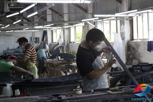 方便 工廠辦在村里，豐都村民務工不再遠行